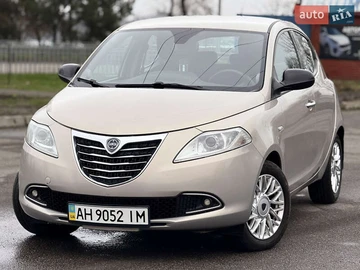 Авто Lancia Ypsilon 2013 № 8355677
