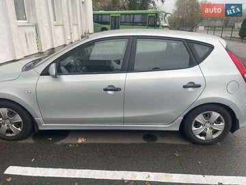 Авто Hyundai I30 2011 № 8355775