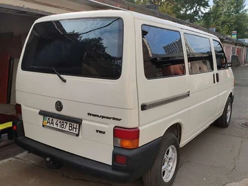 Авто Volkswagen Transporter 1999 № 8355796