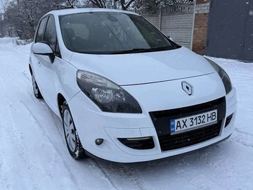 Авто Renault Scenic 2011 № 8355889