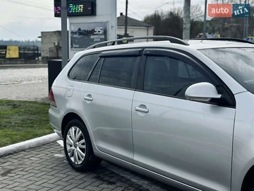 Авто Volkswagen Golf 2010 № 8355904