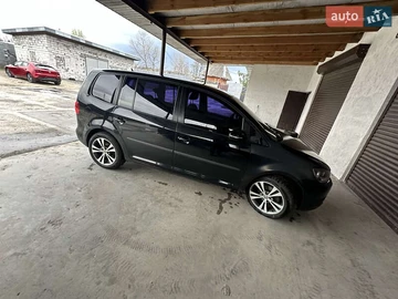 Авто Volkswagen Touran 2012 № 8355914