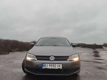 Авто Volkswagen Jetta 2012 № 8355924