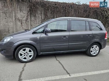 Авто Opel Zafira 2010 № 8356932