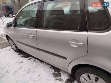 Авто Volkswagen Polo 2003 № 8357101