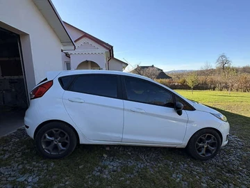 Авто Ford Fiesta 2016 № 8357105