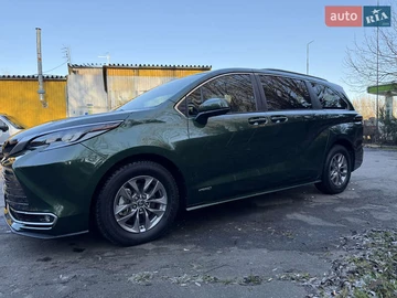 Авто Toyota Sienna 2021 № 8357699
