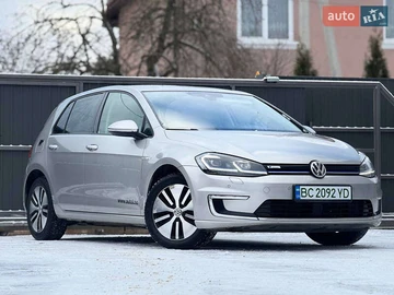 Авто Volkswagen E-Golf 2017 № 8358488