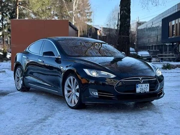 Авто Tesla Model S 2013 № 8358532