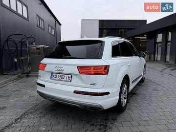 Авто Audi Q7 2017 № 8358732