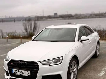 Авто Audi A4 2015 № 8359507