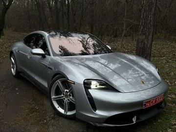 Авто Porsche Taycan 2021 № 8359707