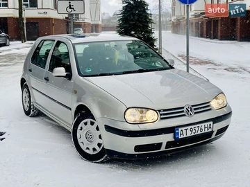 Авто Volkswagen Golf 2000 № 8359773