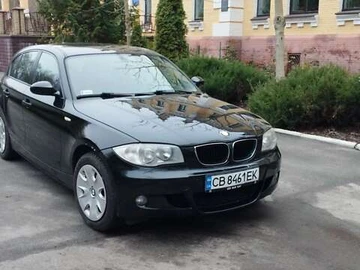 Авто BMW 1 Series 2005 № 8359936
