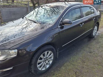 Авто Volkswagen Passat 2008 № 8360008