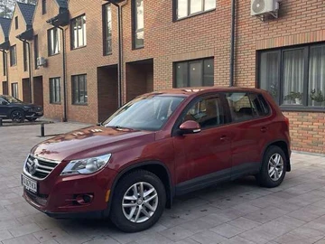 Авто Volkswagen Tiguan 2010 № 8360176
