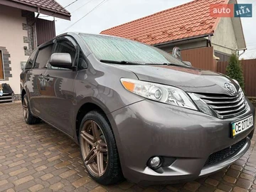Авто Toyota Sienna 2015 № 8360532