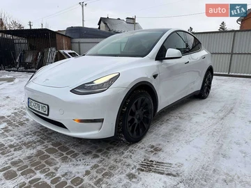 Авто Tesla Model Y 2023 № 8360538