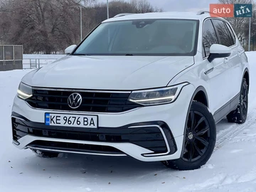 Авто Volkswagen Tiguan 2021 № 8360542