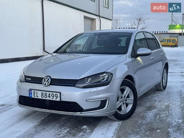 Авто Volkswagen E-Golf 2016 № 8361099