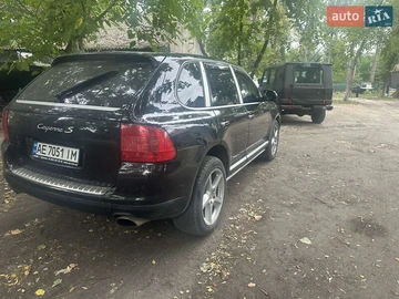 Авто Porsche Cayenne 2006 № 8363169