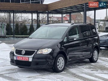 Авто Volkswagen Touran 2010 № 8363212