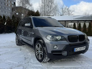 Авто BMW X5 2010 № 8363294