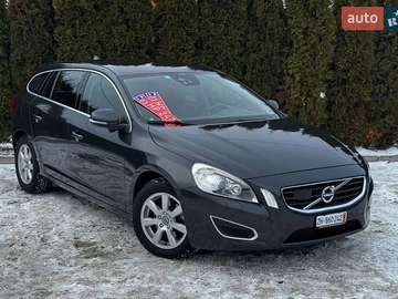 Авто Volvo V60 2012 № 8363704