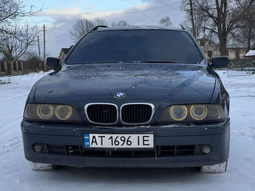 Авто BMW 5 Series 2002 № 8364176