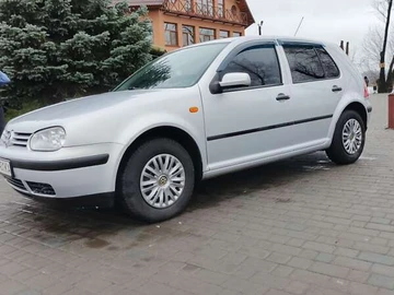 Авто Volkswagen Golf 1999 № 8364601