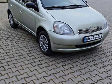 Авто Toyota Yaris 2002 № 8364602