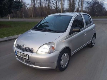 Авто Toyota Yaris 2002 № 8364609