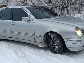 Авто Mercedes E-Class 2001 № 8364611