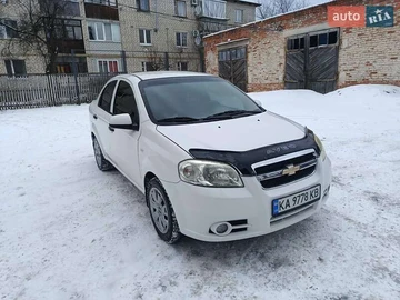 Авто Chevrolet Aveo 2010 № 8364759