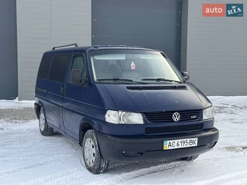 Авто Volkswagen Transporter 2000 № 8364979