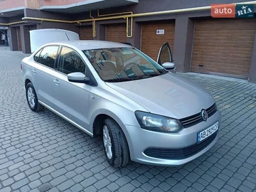 Авто Volkswagen Polo 2013 № 8365301