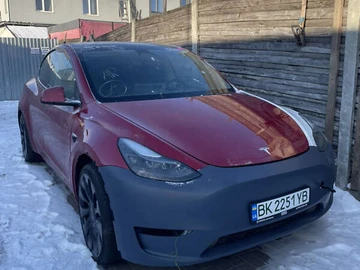 Авто Tesla Model Y 2023 № 8365882