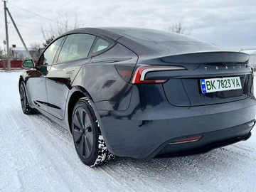 Авто Tesla Model 3 2024 № 8365903