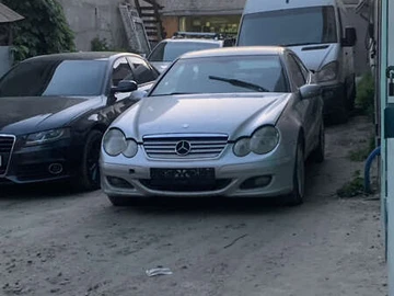 Авто Mercedes C-Class 2004 № 8365963