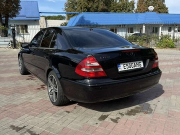 Авто Mercedes E-Class 2004 № 8366137