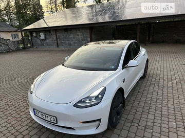 Авто Tesla Model 3 2021 № 8366225