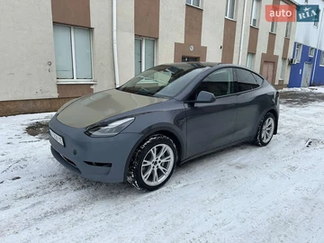 Авто Tesla Model Y 2023 № 8366229