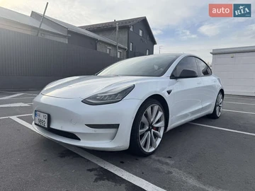 Авто Tesla Model 3 2018 № 8366768