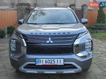 Авто Mitsubishi Outlander 2023 № 8366974