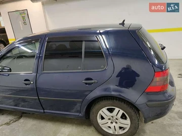 Авто Volkswagen Golf 2003 № 8367150