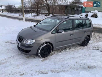 Авто Volkswagen Touran 2008 № 8367323