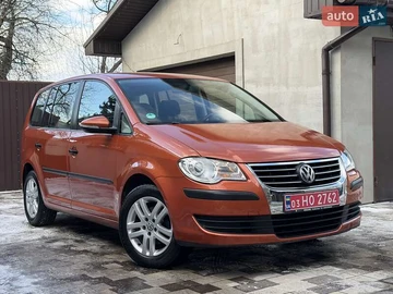 Авто Volkswagen Touran 2009 № 8367424