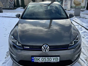 Авто Volkswagen E-Golf 2015 № 8367439
