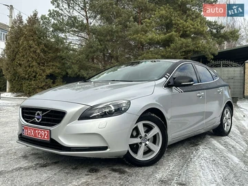 Авто Volvo V40 2012 № 8367453
