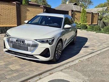 Авто Audi E-Tron 2022 № 8367886